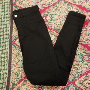 Black skinny jeans